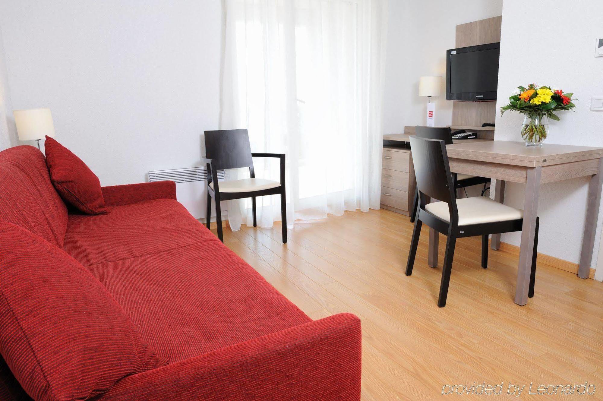 Séjours&Affaires Genève Gex Les Rives Du Léman Habitación foto
